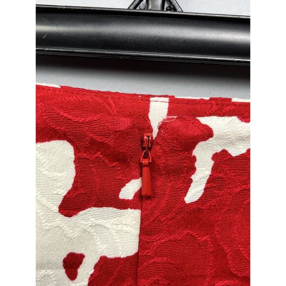 TALBOTS Pencil Skirt Womens 2P Petite Red Floral Bold Embossed Back zipper - Picture 5 of 8
